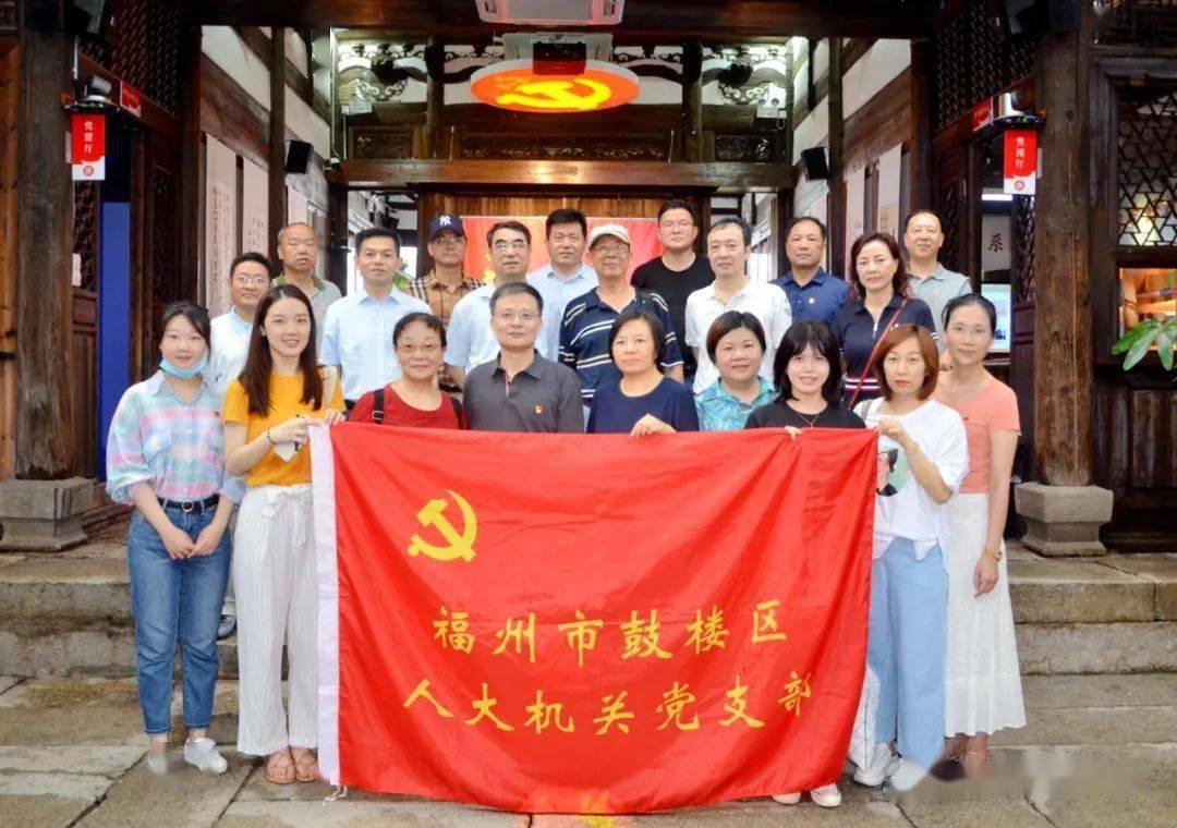 大叔钓鱼